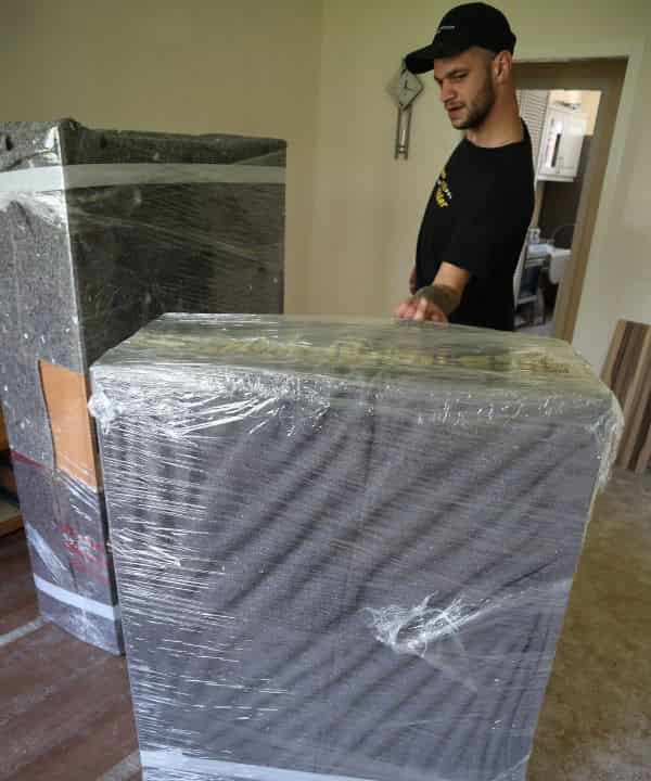 geschulte Umzugshilfe in Eschweiler für den Praxisumzug