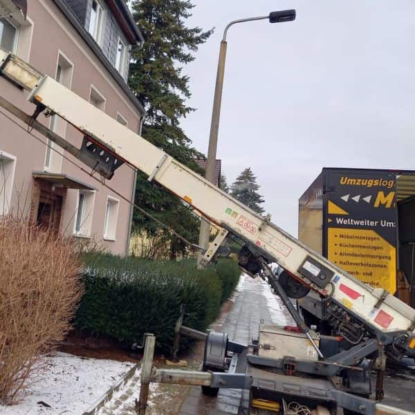 Umzugsfirma unser Möbellift